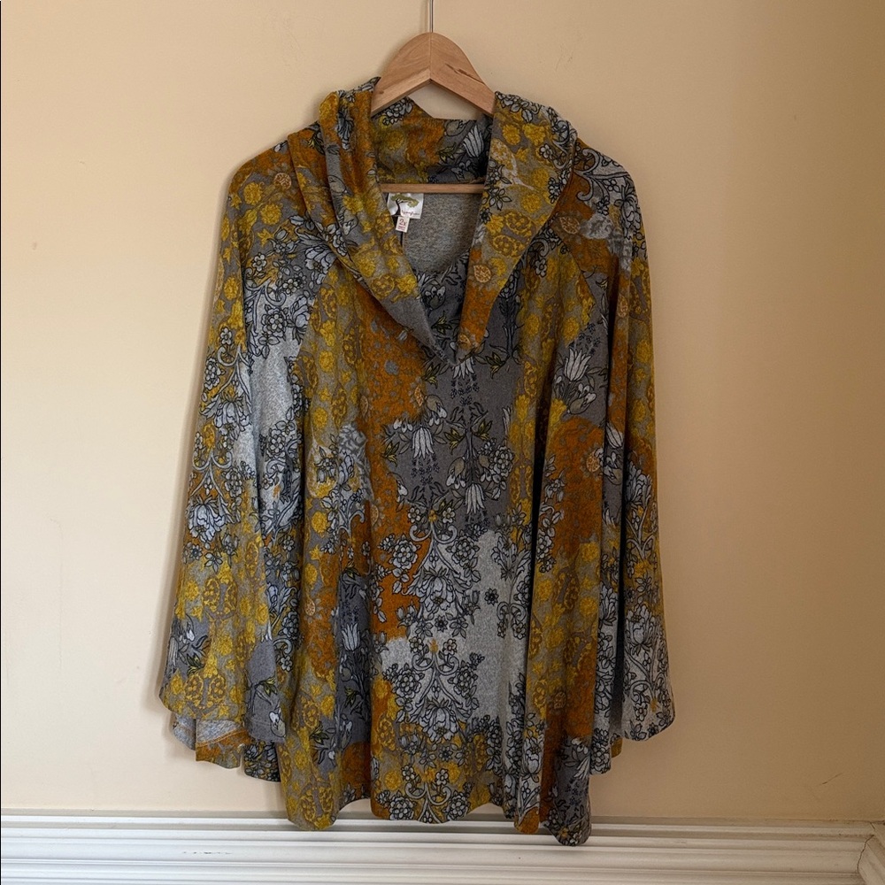 Fig & Flower Anthropologie Cowl Neck Floral Tunic Top –‎ Size  2X
